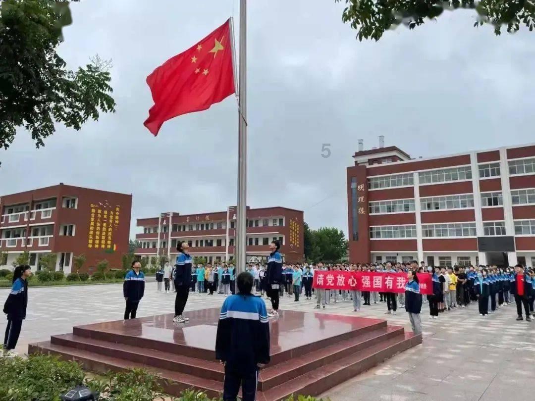 从普君北路地铁站到粤运客运汽车站怎么坐公交游戏画面