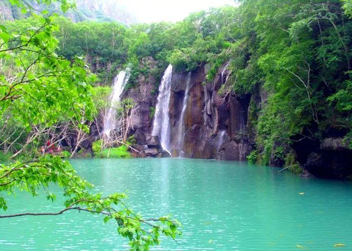 笑脸球的冒险之旅