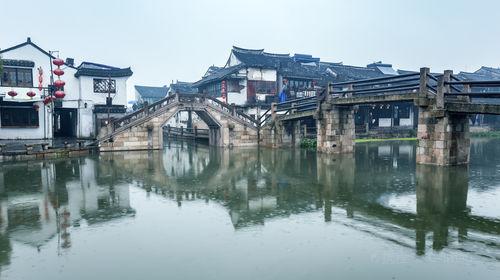 小孩充值了穿越火线的钻石的钱可不可以退回来游戏画面
