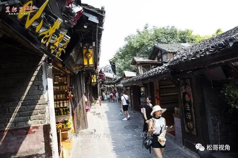 贯彻“两个结合” 高校如何打造可视化育人空间