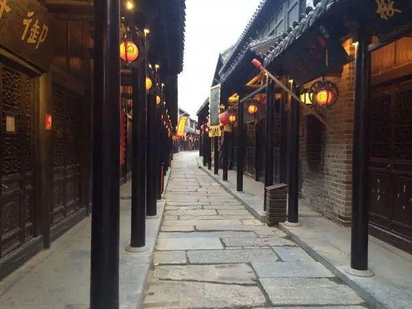 中国队“兔子战术”夺冠!对手教练席画面曝光,乱成一锅粥