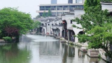 逃出昏暗的地下室