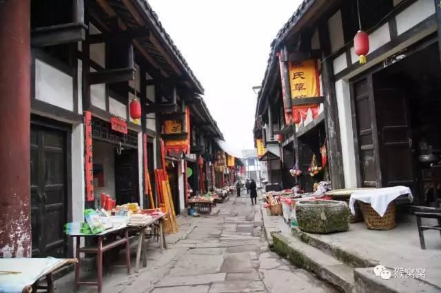 俗语云“床底有三物，家败人丁散”是什么意思？这“三物”是什么