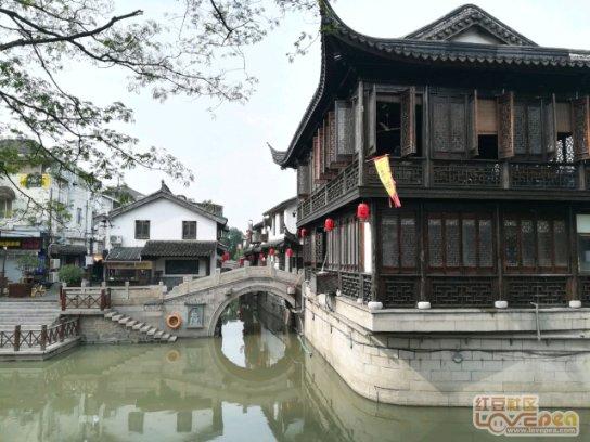 安商房交房面积超出协议面积 多出的面积该由谁“买单”？
