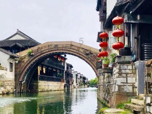 票房破15亿,只是个开始!刘德华张艺谋彭昱畅要掀起一波新高潮了