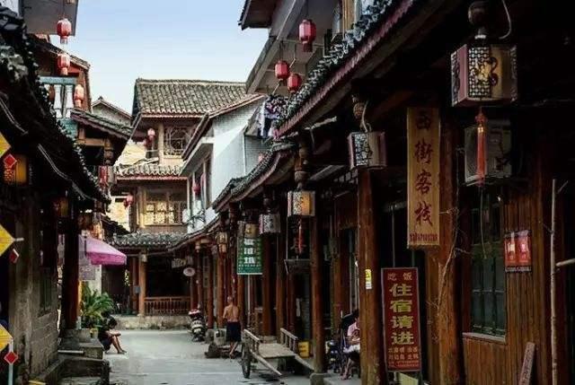免费送务工人员回家/返程！“爱心”专列发车